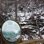 게스트하우스 Kuelalistemaja Kukruse Residents 4*