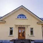 Kuelalistemaja Kukruse Residents 4* Kohtla-Järve